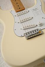 Fender Standard Stratocaster Olympic White 【初心者・入門者オススメ】【ICF25029046】【3.91kg】_4