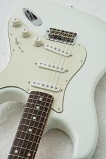 Fender FSR Made in Japan Traditional II 60s Stratocaster Olympic White 【特別仕様】【3.40kg】_4
