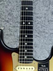 Fender American Ultra II Stratocaster Ebony / Ultraburst [#US240026687][3.82kg]_4