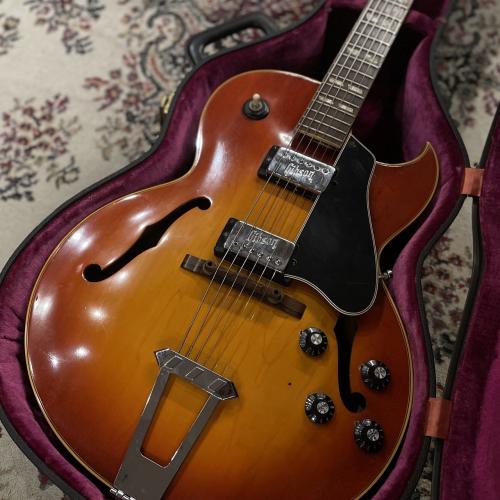 Gibson ES-175D Sunburst Embossed PU 1972年代製【御茶ノ水駅前店】