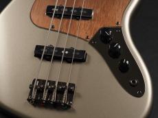 Fender Made in Japan Hybrid II 2026 Collection Jazz Bass Rosewood Fingerboard Matte Champagne Mirage_6
