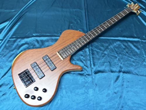 Rosso Veronica 4R/BU BASS