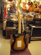 Fender FSR AMERICAN VINTAGE 54 STRATOCASTER (2004)_3