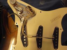 Fender FSR AMERICAN VINTAGE 54 STRATOCASTER (2004)_4