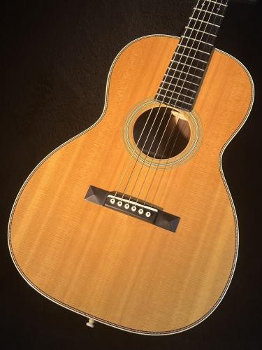 Martin 【USED】 00-28 VS 【2013年】 