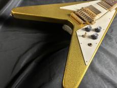 Gibson 1967 FlyingV Short Maestro VOS Gold Sparkle_3