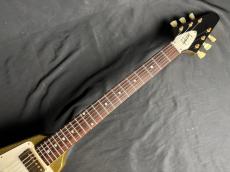 Gibson 1967 FlyingV Short Maestro VOS Gold Sparkle_5