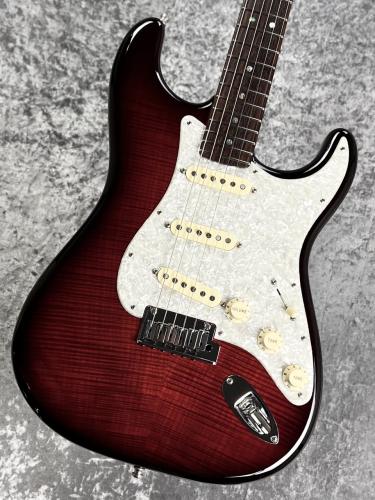 Fender Custom Shop 【2017年製美品中古】Master Build Flame Maple Top Stratocaster -Trans Red- ≒3.50kg