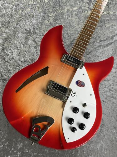 Rickenbacker Model 330 Fireglo 【3.53kg】