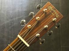 Martin 000-28　Standard　ヘリンボーン&ゴールデンエラ・ブレーシング　2021年製_2