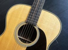 Martin 000-28　Standard　ヘリンボーン&ゴールデンエラ・ブレーシング　2021年製_3