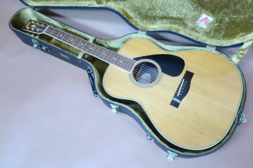 YAMAHA S-21/ 初年度Model・Semi Jumbo・Original Peg・Solid Spruce Top・Solid Palisander Back・Palisander Side・Herringbone Binding & Rosette・Palisander Fingerboard and Bridge・Mahogany Neck・Custom Bridge and End-Pin【Wi