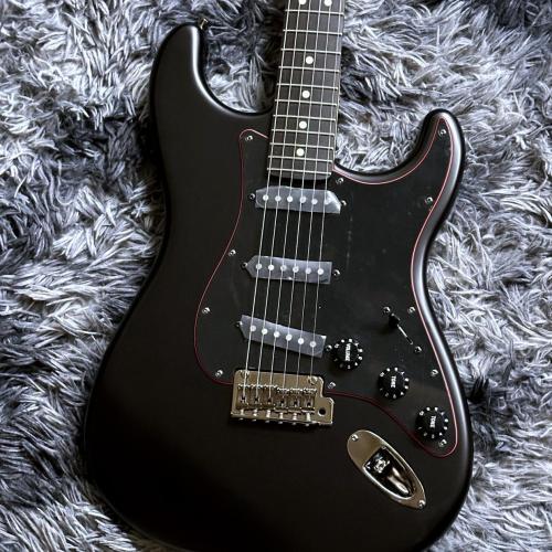 Fender Made in Japan Limited Hybrid II Stratocaster Noir, Rosewood Fingerboard, Black