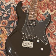 YAMAHA PACIFICA120H / ブラック(BL)