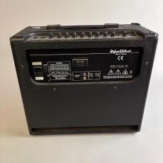 Hughes & Kettner Edition Blue 30D_4