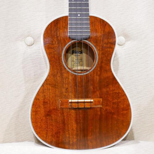 Pinoi PNT-14K / Tenor / Koa / #07059 【チョイキズ特価品。稀少&良質で評価の高い国産モデル。】