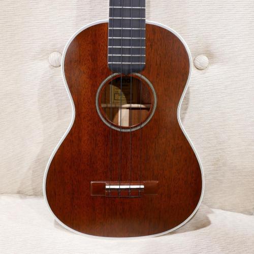 Pinoi PNT-12 / Tenor / Mahogany / #07037 【長期ストックのお買い得品。稀少&良質で評価の高い国産モデル。】