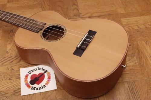 Mahalo MM4 Satin Finish Cedar-top Solid Mahogany Baritone Ukulele 