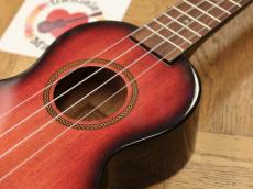 MAHALO Red Burst Soprano with Gear Tuners_4