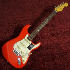 Fender Player II Stratocaster Coral Red_3