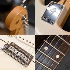 Fender Standard Strarocaster Left Handed_3