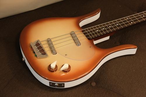 Danelectro LONGHORN BASS / COB(カッパーバースト)