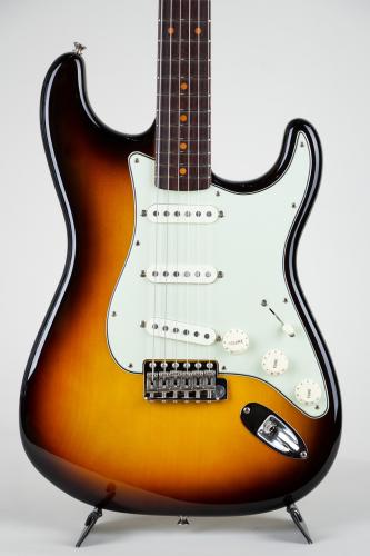 Fender New American Vintage 59 Stratocaster Rosewood Fingerboard 3-Color Sunburst 2012