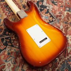 Squier Mini Stratocaster, Maple Fingerboard, White Pickguard / California Blue_8