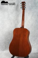 Martin D-18 (1965) サウンド、コンディション共に素晴らしい1965年製のD-18!60年代中期らしい艶のある美しいサウンドで、良く鳴る1本です!_3