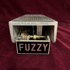 Fuzzy VOLUME PEDAL_4