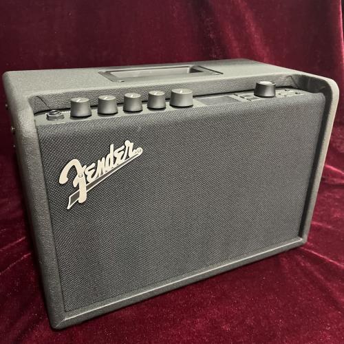 Fender Mustang GT40