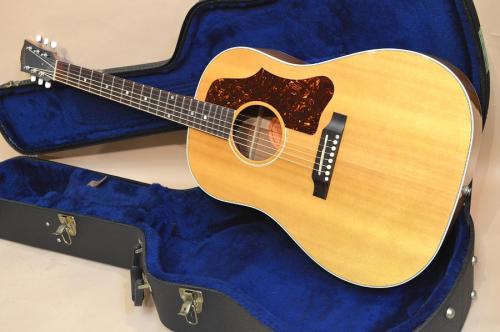 Gibson J-50　2002年製