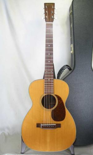 Martin 0-18/ Solid Adirondack Spruce Top・Solid Mahogany Side and Back・Jacaranda Fingerboard and Bridge・Long Saddle・T-Bar Neck・632.4mm Scale・Nat 43mm【With Hard Case】1946年製