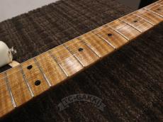 XOTiC XSC-2 Vintage White / Cherry Burst_16