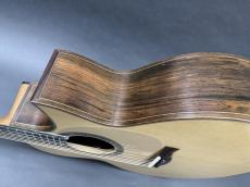 Ervin Somogyi Small Jumbo SJ Jacaranda / Florentine Cutaway・European Spruce Top・Jacaranda Side and Back・Vertical Inlay・Ebony Fingerboard and Jacaranda Bridge・Honduras Mahogany Neck・Clear Pick guard 2001年製_5
