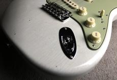 Fender Custom Shop 【3.47kg!!】1963 Stratocaster Journeyman Relic Closet Classic Hardware -Aged Olympic White-_4
