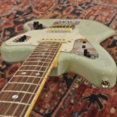 Fender Moeka Shiotsuka Jaguar moni, Rosewood Fingerboard, Aged Sonic Blue_4