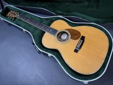 Martin OM-45 150th Anniversary 1983 / Torch Inlay・Sitka Spruce Top・Indian Rosewood Side and Back・Style -45 Abalone Trim and Rosette・Snow Flakes Inlay・Mahogany Neck・Ebony Fingerboard and Bridge