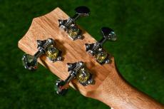 Uma Ukulele UK-15SC-E Concert_6