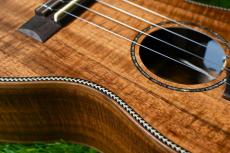 Uma Ukulele UK-15SC-E Concert_10
