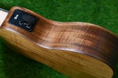 Uma Ukulele UK-15SC-E Concert_16