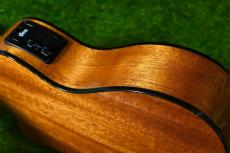 Uma Ukulele UK-17SC-E Concert_13