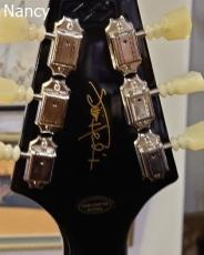 Epiphone JIMI HENDRIX PAINTED V Epiphone Inspired by Gibson Custom Shop Jimi Hendrix "Love Drops" Flying_7