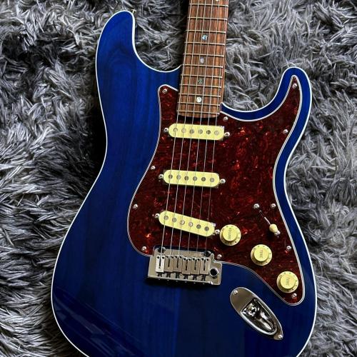 Fender Made in Japan Limited Active Modern Stratocaster, Rosewood Fingerboard, Sapphire Blue Trans