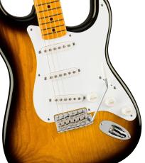 Fender 70th Anniversary American Vintage II 1954 Stratocaster / 2-Color Sunburst