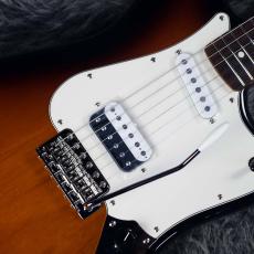 Fender Made in Japan Limited Cyclone RW 3-Color Sunburst_3