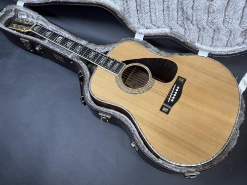 YAMAHA L-53 Custom / Solid Abalone Head Inlay・TM-30G Peg・Solid Abalone Top and Back and Rosette・Solid Ezo Spruce Top・Solid Jacaranda Side and Back・Terry Nakamoto Label Signed 【With Custom Case】1980年製
