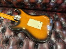 Fender American Vintage 1957 Stratocaster with New Neck / 2Color Sunburst 【3.47kg】_4