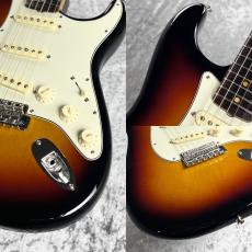 Fender 【2022年製美品中古】American Vintage II 1961 Stratocaster 3-Color Sunburst ≒3.63kg_3