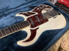 Burns Hank Marvin 40th Anniversary Guitar　ハンクマービン40周年記念モデル　バーンズ_4